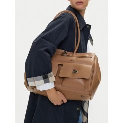 Torebka GINO ROSSI. Brązowe shopperki damskie Gino Rossi, bez wzorów, bez dodatków. Za 399.99 zł.