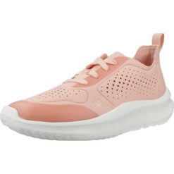 Buty CLARKS 26187100C Pomarańczowy. Brązowe obuwie trekkingowe damskie Clarks, z syntetyku, bez zapięcia. Za 280.99 zł.