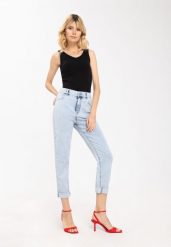 Damskie jeansy z luźnymi nogawkami, Mom Fit, D-LIDYA 3. Niebieskie jeansy damskie Volcano, bez wzorów, z bawełny, z podwyższonym stanem. Za 169.99 zł.