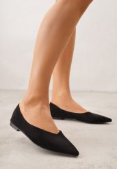 Czarne Balerinki z Imitacji Zamszu z Noskiem w Szpic Egynome. Czarne balerinki damskie Born2be, bez wzorów, z jeansu, biznesowe, bez obcasa, bez zapięcia. Za 79.99 zł.