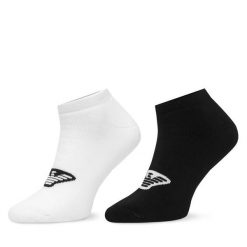 Skarpety krótkie EA7 Emporio Armani. Czarne skarpety męskie EA7 Emporio Armani, bez wzorów. Za 104.99 zł.