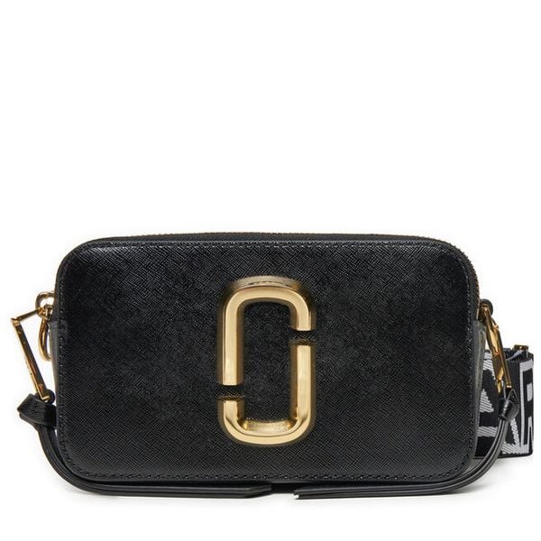Torebka Marc Jacobs. Czarne listonoszki damskie Marc Jacobs, bez wzorów, bez dodatków. Za 1,369.00 zł.