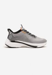 Jasnoszare Buty Sportowe Sneakersy Ozdobione Tłoczonym Wzorem Axevia. Szare buty sportowe męskie Born2be, bez wzorów, z dresówki, bez zapięcia. Za 99.99 zł.