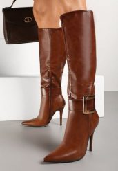 Brązowe Kozaki na Szpilce Ozdobione Klamrą Innadora. Brązowe kozaki damskie Born2be, bez wzorów, z jeansu, bez obcasa, na obcasie, bez zapięcia. Za 179.99 zł.