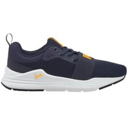 Buty do chodzenia męskie Puma Wired Run. Czarne buty sportowe męskie Puma, bez wzorów, z gumy, bez zapięcia, trekkingowe. Za 269.99 zł.