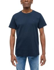 Męski T-Shirt Mustang Style Allen Dark Sapphire 1016268 4136. Niebieskie t-shirty męskie Mustang, l, bez wzorów, bez kołnierzyka, bez ramiączek. Za 79.99 zł.