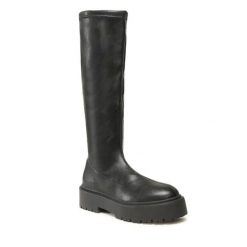 Kozaki DeeZee. Czarne kozaki damskie DeeZee, bez wzorów, bez obcasa, na płaskiej podeszwie, bez zapięcia. Za 131.99 zł.