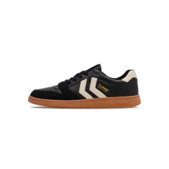 Buty halowe Hummel Perfekt Cl. Czarne obuwie sportowe damskie Hummel, bez wzorów, bez zapięcia, do piłki ręcznej. Za 212.55 zł.