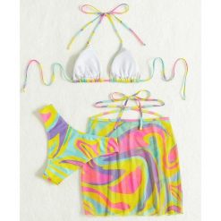 Bikini trzyczęściowe na plażę z elastycznego materiału Evely. Bikini Intica, bez wzorów. W wyprzedaży za 159.00 zł.