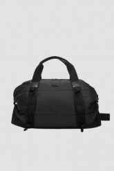 KARL LAGERFELD Czarna torba podróżna pikowana. Czarne torby sportowe męskie KARL LAGERFELD, bez wzorów, pikowane. W wyprzedaży za 1,111.99 zł.