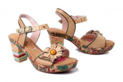 LAURA VITA 0007684 Nellao 31 beige, sandały damskie. Brązowe sandały damskie Laura Vita, bez wzorów, ze skóry, bez obcasa, na obcasie, bez zapięcia. Za 339.92 zł.