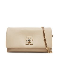 Torebka Tommy Hilfiger. Brązowe torebki do ręki damskie Tommy Hilfiger, bez wzorów, bez dodatków. Za 349.99 zł.
