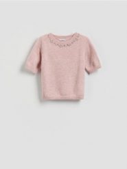Sweter z ozdobną aplikacją - pastelowy róż. Czerwone swetry nierozpinane damskie Reserved, l, z aplikacjami, z dzianiny, bez kołnierzyka, bez ramiączek. Za 139.99 zł.