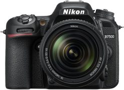 Nikon D7500 Kit + AF-S DX 18-140 ED VR. Lustrzanki cyfrowe NIKON. Za 5,442.93 zł.
