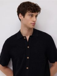 Sweter z dodatkiem lnu - czarny. Czarne swetry męskie Reserved, l, bez wzorów, z dzianiny, bez kołnierzyka, bez ramiączek. Za 129.99 zł.