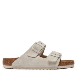 Klapki Birkenstock. Brązowe klapki damskie Birkenstock, bez wzorów, bez obcasa, bez zapięcia. Za 429.99 zł.