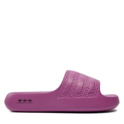 Klapki adidas. Fioletowe klapki damskie Adidas, bez wzorów, bez obcasa, bez zapięcia. Za 199.99 zł.