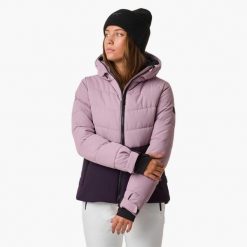Kurtka narciarska kobieca Swedemount Vail Ski Jacket wodoodporna. Fioletowe kurtki sportowe damskie SWEDEMOUNT, na zimę, xl, bez wzorów, z materiału, bez ramiączek, z kapturem, narciarskie. Za 431.99 zł.