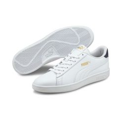 Buty męskie Puma Smash v2. Białe buty sportowe męskie Puma, bez wzorów, ze skóry, bez zapięcia. Za 290.00 zł.