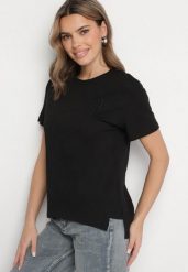 Czarny T-shirt z Asymetrycznym Tyłem i Ozdobnym Haftem Ninissara. Czarne t-shirty damskie Born2be, m, bez wzorów, z jeansu, eleganckie, z asymetrycznym kołnierzem, bez ramiączek. Za 54.99 zł.