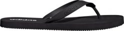 Adidas Klapki męskie adidas Keitaki Alpha czarne JR1152 42. Czarne klapki męskie Adidas, bez wzorów, bez zapięcia. Za 65.86 zł.