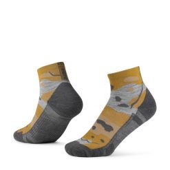 Skarpety turystyczne Buff Merino LIghtweight Quarter Sock LWQ2. Brązowe skarpetki damskie Buff, bez wzorów, z elastanu. Za 126.49 zł.
