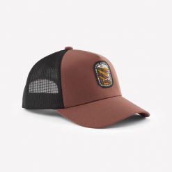 Czapka turystyczna z daszkiem Trucker 500. Brązowe czapki damskie FORCLAZ, bez wzorów, z elastanu, sportowe. Za 69.99 zł.