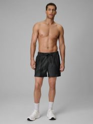 4F Spodenki plażowe boardshorty męskie - czarne XXL. Czarne szorty męskie 4F, bez wzorów, z materiału. Za 99.99 zł.