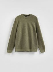 Sweter z półgolfem - ciemnozielony. Zielone swetry męskie Reserved, l, bez wzorów, z dzianiny, bez kołnierzyka, bez ramiączek. Za 129.99 zł.
