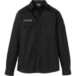 Koszula z długim rękawem i nadrukiem na plecach Slim Fit bonprix czarny. Czarne koszule męskie bonprix, m, bez wzorów, bez kołnierzyka, bez ramiączek. Za 44.99 zł.