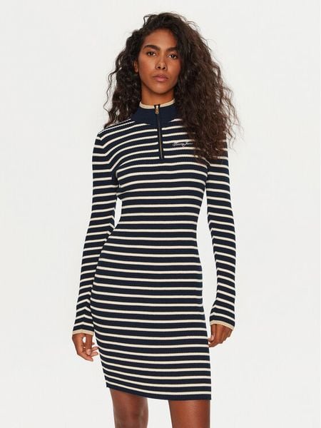 Tommy Jeans Sukienka dzianinowa DW0DW19836 Granatowy Slim Fit. Niebieskie sukienki damskie Tommy Jeans, s, bez wzorów, z dzianiny, bez kołnierzyka, bez ramiączek. Za 519.99 zł.