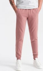 Ombre Męskie spodnie dresowe bawełniane joggery BASIC ciemnoróżowe V4 OM-PABS-0174 M. Czerwone spodnie sportowe męskie Ombre, m, bez wzorów, z bawełny. Za 129.99 zł.