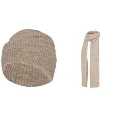 Komplet Damski czapka i szalik. Niebieskie czapki damskie Sarlini, na zimę, bez wzorów, z dzianiny, eleganckie. Za 186.35 zł.