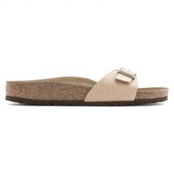 Klapki damskie Birkenstock Madrid. Klapki damskie Birkenstock, bez wzorów, z materiału, bez obcasa, bez zapięcia. Za 359.00 zł.
