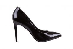 Czółenka Bayla-056 1810-07 Czarny Lakier 056545, Skóra lakierowana - 41. Czarne czółenka damskie Bayla, bez wzorów, z lakierowanej skóry, biznesowe, bez obcasa, na szpilce, bez zapięcia. W wyprzedaży za 179.10 zł.