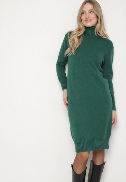 Zielona Dzianinowa Sukienka z Bawełną o Prostym Kroju z Golfem Tesala. Zielone sukienki damskie Born2be, do pracy, uniwersalny, bez wzorów, z bawełny, biznesowe, bez kołnierzyka, bez ramiączek, proste. Za 99.99 zł.