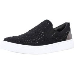 Buty LUMBERJACK SLIPON Czarny. Czarne obuwie trekkingowe damskie Lumberjack, ze skóry, bez zapięcia. Za 163.99 zł.