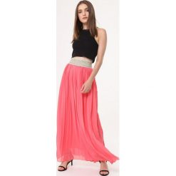 Ciemnoróżowa Spódnica Beholder. Spódnice damskie Born2be, na co dzień, m, z aplikacjami, eleganckie, maxi, dopasowane. Za 24.99 zł.