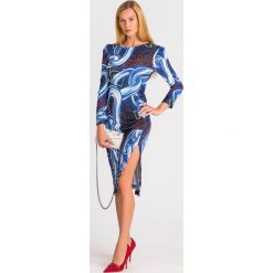 SUKIENKA PINKO. Niebieskie sukienki damskie Pinko, na imprezę, l, bez wzorów, z wiskozy, bez kołnierzyka, bez ramiączek, dopasowane. Za 1,109.00 zł.