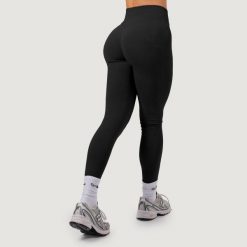 Legginsy damskie fitness bezszwowe z wysokim stanem Black NEO. Czarne legginsy damskie GYMBEAM, bez wzorów, z elastanu. Za 115.90 zł.