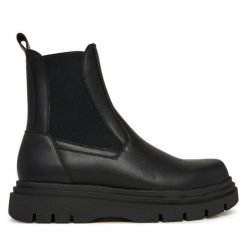 Sztyblety Guess. Czarne botki męskie Guess, z aplikacjami, bez obcasa, bez zapięcia. Za 579.99 zł.