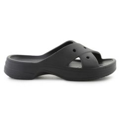 Klapki Crocs Classic Womens Cross Strap 210840-001 czarne. Czarne klapki damskie na lato, bez wzorów, sportowe, bez obcasa, bez zapięcia. Za 287.57 zł.