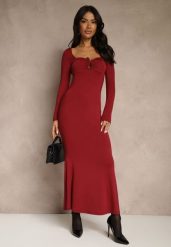 Bordowa Sukienka Koktajlowa z Wiskozą Ozdobiona Metaliczną Aplikacją Refane. Czerwone sukienki damskie Renee, na imprezę, na lato, s, z aplikacjami, z wiskozy, wizytowe, bez kołnierzyka, bez ramiączek. Za 119.99 zł.