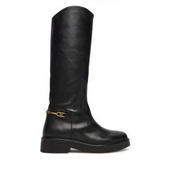 Oficerki Tommy Hilfiger. Czarne kozaki damskie Tommy Hilfiger, bez wzorów, bez obcasa, na płaskiej podeszwie, bez zapięcia. Za 949.99 zł.