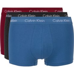 Calvin Klein 3-pack Bokserki Czarny Niebieski Czerwony. Czarne bokserki męskie Calvin Klein, bez wzorów, z bawełny. Za 176.95 zł.