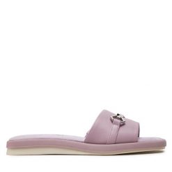 Klapki Caprice. Fioletowe klapki damskie Caprice, bez wzorów, bez obcasa, bez zapięcia. Za 219.99 zł.