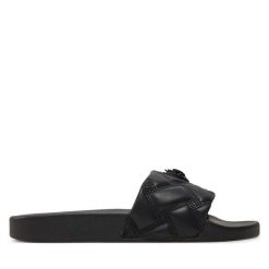 Klapki Kurt Geiger. Czarne klapki damskie Kurt Geiger, bez wzorów, bez obcasa, bez zapięcia. Za 469.99 zł.