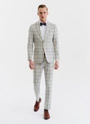 PAKO LORENTE – Beżowe spodnie garniturowe w kratę. Brązowe eleganckie spodnie męskie Pako Lorente, na lato, m, bez wzorów, z elastanu, eleganckie. Za 149.99 zł.
