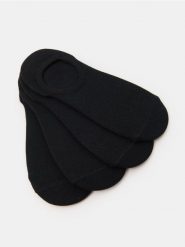 Skarpetki 4 pack - czarny. Czarne skarpety męskie Sinsay, bez wzorów. Za 19.99 zł.