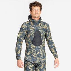 Kurtka do łowiectwa podwodnego męska Subea SPF 900+ camo z neoprenu 5 mm. Zielone kurtki męskie SUBEA, l, bez wzorów, z elastanu, sportowe, bez kaptura. Za 679.99 zł.